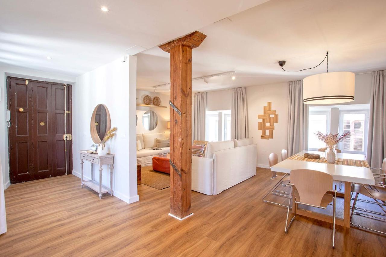 Genteel Larios Appartement *