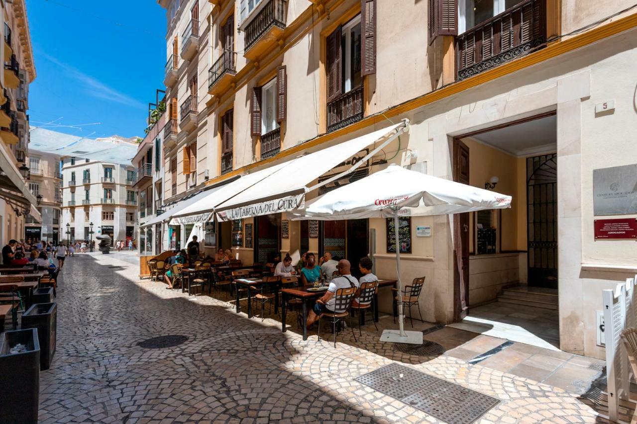 Genteel Larios Appartement *